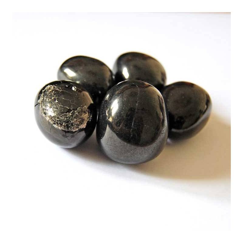 Canto rodado grande de azabache