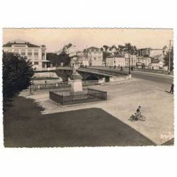 Postal de Saintes, Francia....