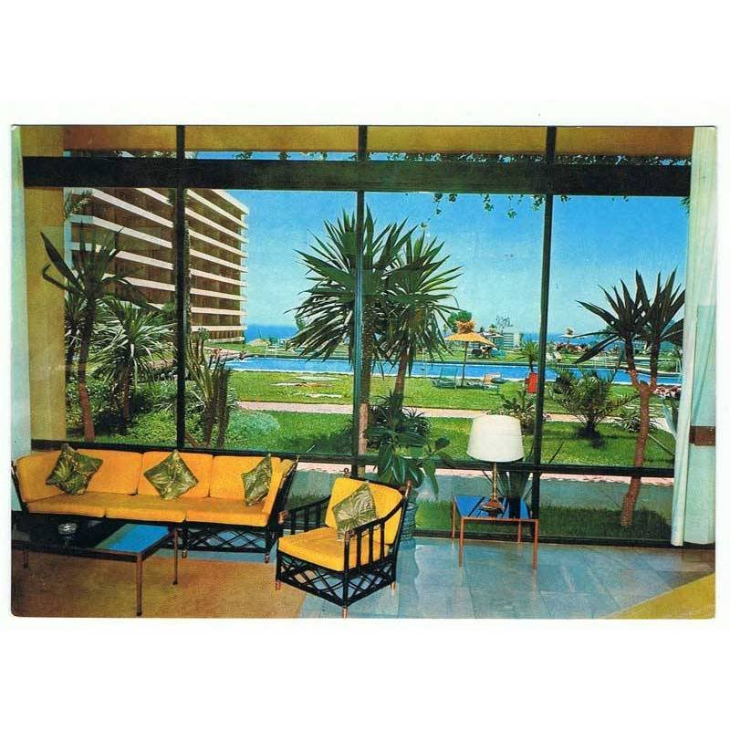 Postal del Conjunto Residencial La Colina, Torremolinos. Vista desde el hall del edificio A