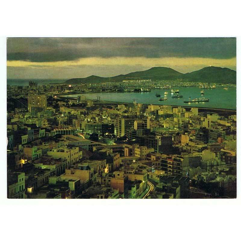 Postal de Las Palmas de Gran Canaria. Vista parcial nocturna. Ed. Kruger. Sin circular