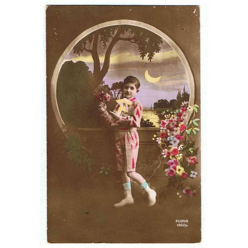 Antigua Postal Niño posando. Escrita 1941