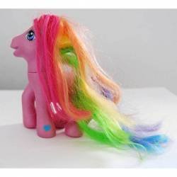 Mi Pequeño Pony (My Little Pony) Rosa de Hasbro 2005. Magnético. Con mariposa en relieve