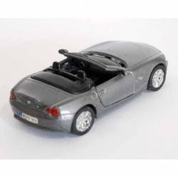 Coche a escala BMW Z4 Gris metalizado de Maisto. Escala 1/36