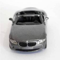 Coche a escala BMW Z4 Gris metalizado de Maisto. Escala 1/36