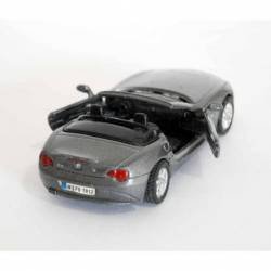Coche a escala BMW Z4 Gris metalizado de Maisto. Escala 1/36