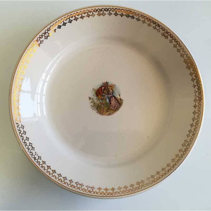 Antiguo plato llano de porcelana china opaca de La Ibero Tanagra de Santander