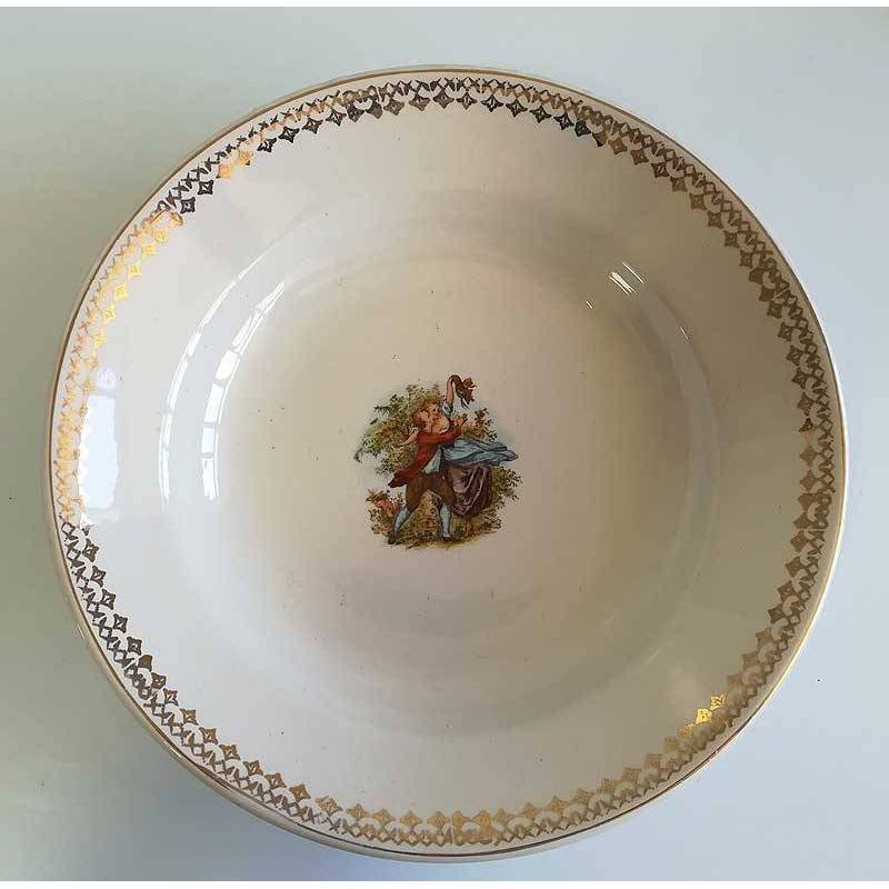 Antiguo plato hondo de porcelana china opaca de La Ibero Tanagra de Santander