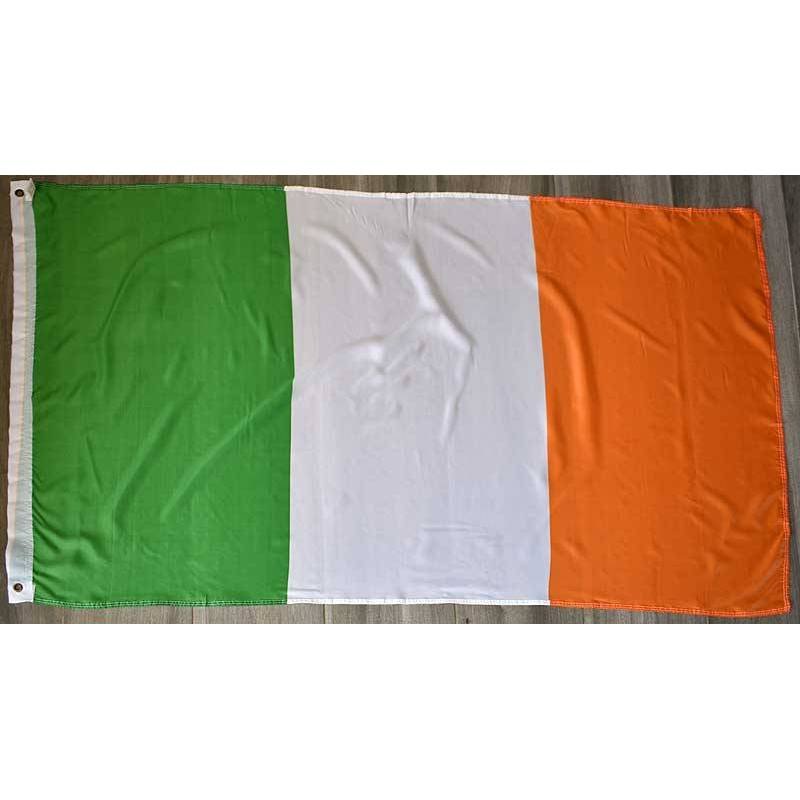 Bandera de Irlanda con ojales