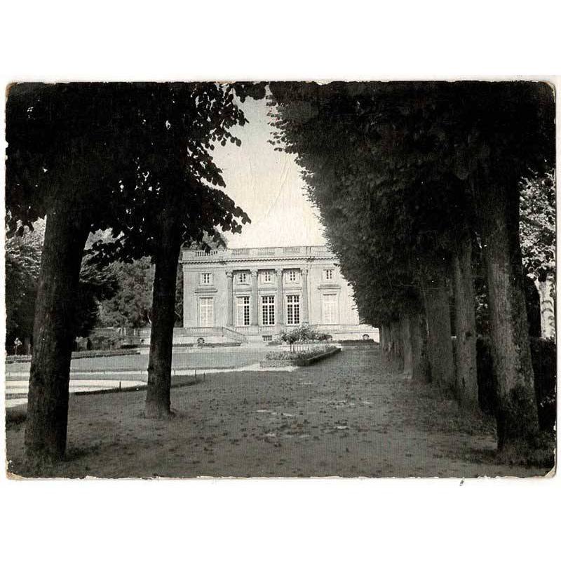 Postal Francia. Chateau de Versailles. Le Petit Trianon. Vue generale