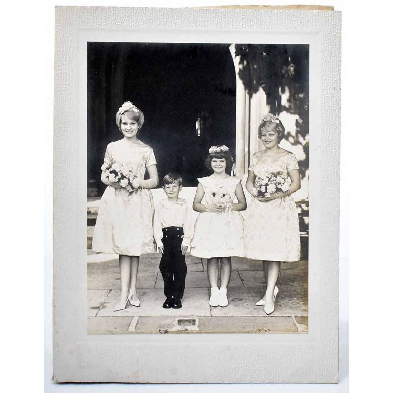Antigua fotografía de boda Deacon Photo, Walworth. Años 50