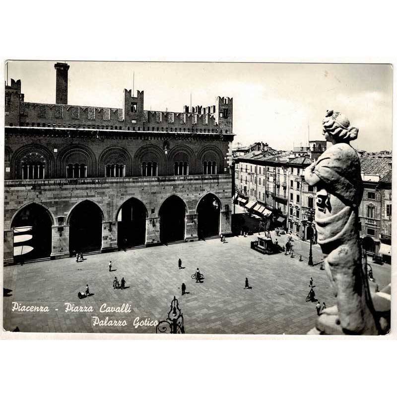 Postal Italia. Piacenza. Piazza Cavalli. Palazzo Gotico