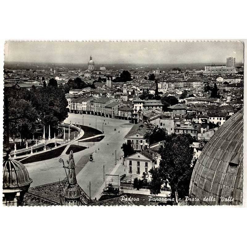 Postal Italia. Padova. Panorama e Prato della Valle No. 18