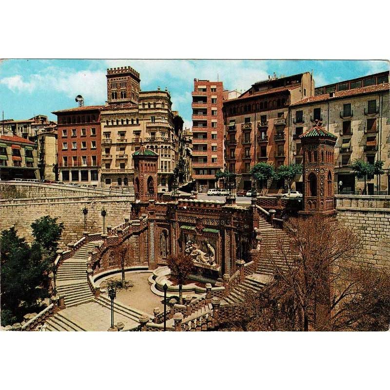 Postal Teruel. Escalinata. Relieve de los Amantes No. 28