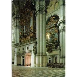 Postal Granada. Catedral. Vista interior con órganos. Serie 45. No. 235