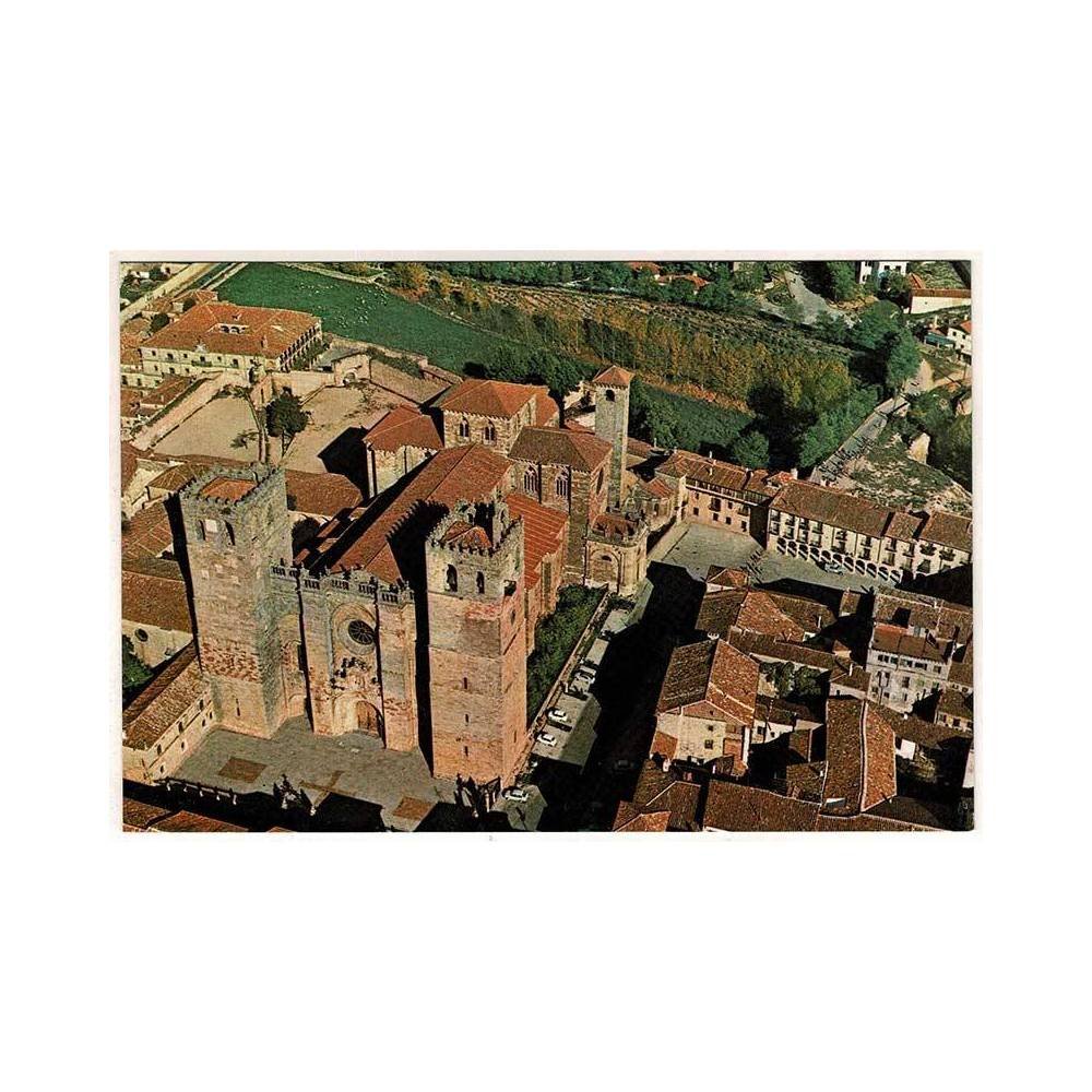 Postal Guadalajara. Sigüenza. Vista aérea de la Catedral No. 13