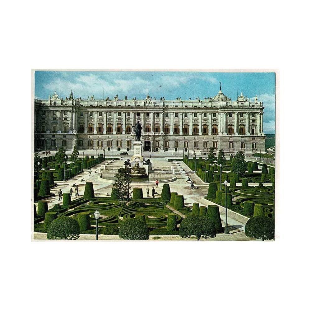 Postal Madrid. Palacio Real. Fachada y Jardines de Oriente No. 23