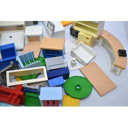 Playmobil. Lote de 64 piezas surtidas mobiliario