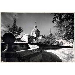 Postal Madrid. El Escorial. Subida al Monasterio No. 12