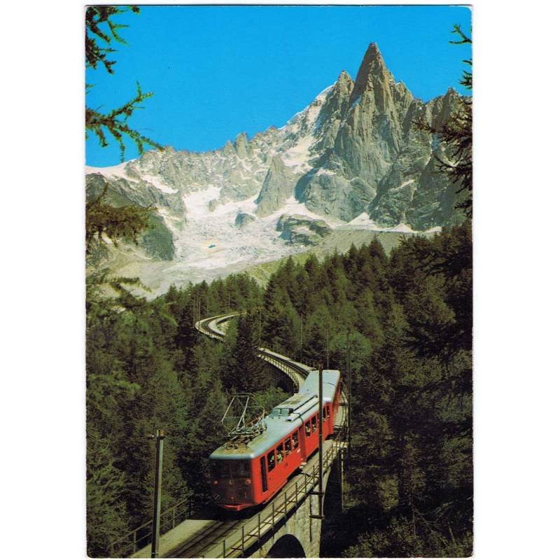 Postal Chamonix Mont Blanc. Le train du Montenvers et l'Alguille du Dru. Sin circular