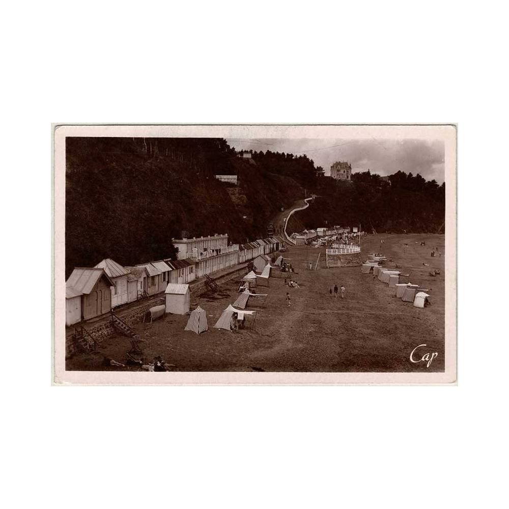 Postal Francia. Etables. La Plage des Godelins. Les Cabines Nº 48