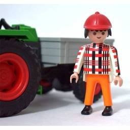 Playmobil. Tractor