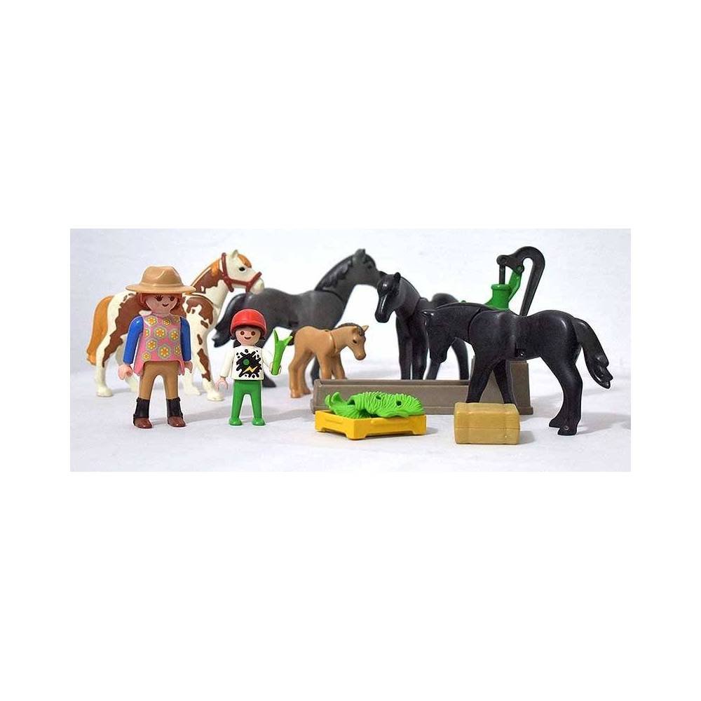 Playmobil. Abrevadero de caballos